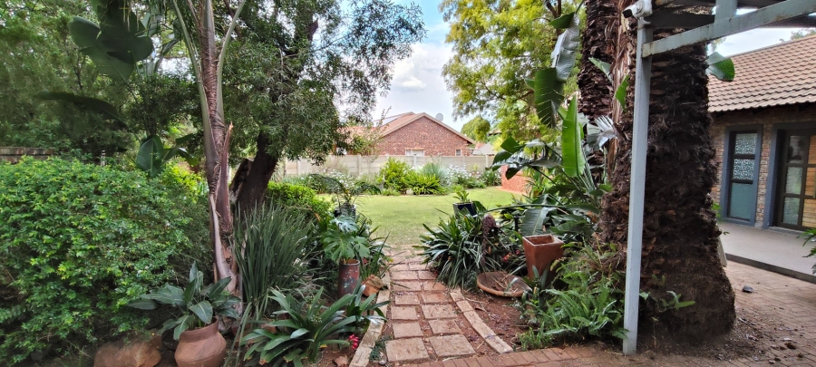 4 Bedroom Property for Sale in Doringkruin North West